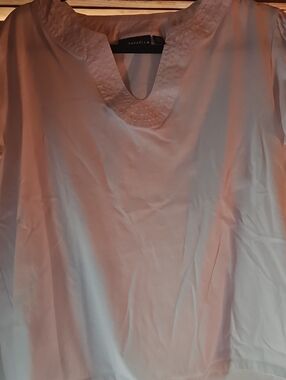 Rafaella White V-Notch Blouse